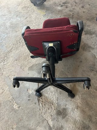 Sillón de despacho con ruedas