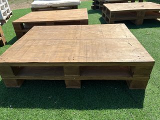 Pack Sofá y Mesas de Palets para Exterior