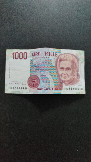 Antiguo billete de 1000 liras italianas