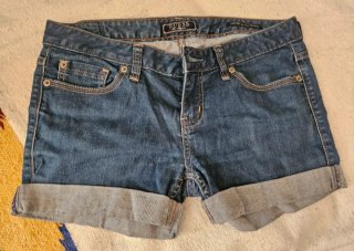 Pantalón corto vaquero de Guess