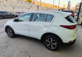 Kia Sportage 1.6 MHEV Business 100kW (136CV) 4x4