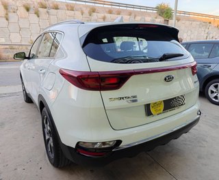 Kia Sportage 1.6 MHEV Business 100kW (136CV) 4x4