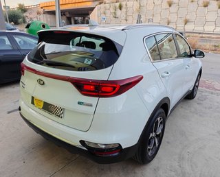 Kia Sportage 1.6 MHEV Business 100kW (136CV) 4x4
