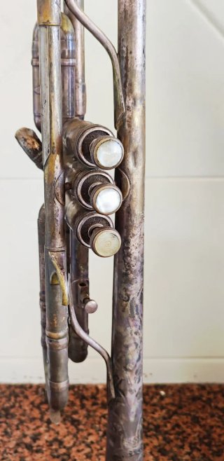 Trompeta Antigua Artesanal