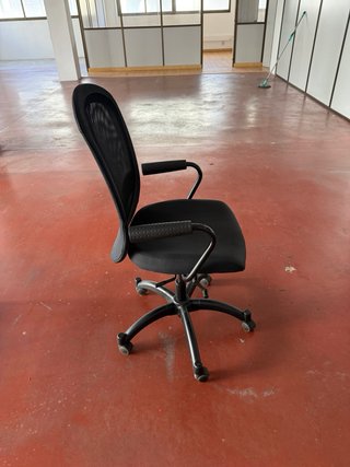 Silla de oficina IKEA negra
