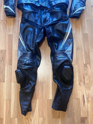 Traje de cuero Dainese para moto