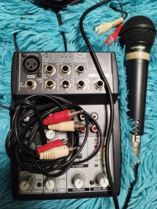 Lote Sonido Behringer + Amplificador Karaoke