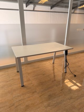 Escritorio Blanco Minimalista
