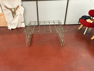Mesa Baja de Diseño Industrial