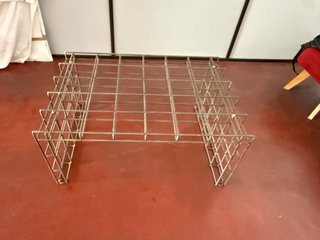 Mesa Baja de Diseño Industrial