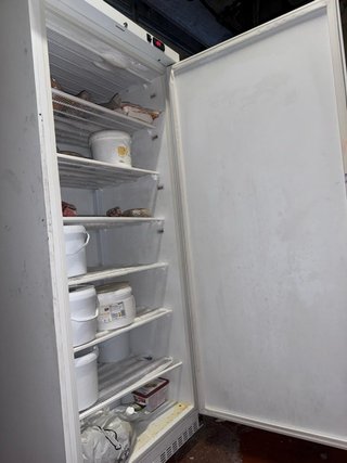 Congelador Vertical Makro 511L