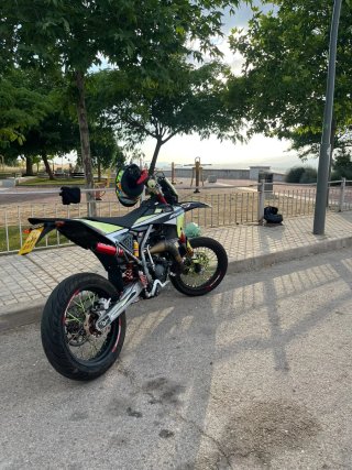 Moto Fantic Supermoto