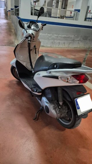Scooter Piaggio Fly 125cc