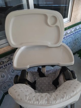 Trona Prima Pappa Rocker para bebé con bandeja