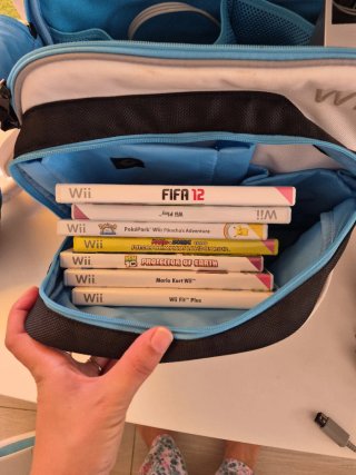 Consola Nintendo Wii con Funda de Transporte