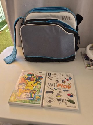 Consola Nintendo Wii con Funda de Transporte