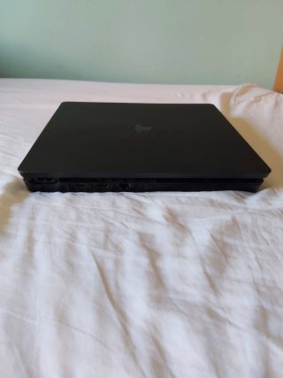 Consola PlayStation 4 Slim 1TB