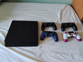 Consola PlayStation 4 Slim 1TB