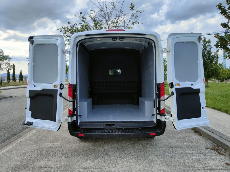 Ford Transit 2022, foto 7