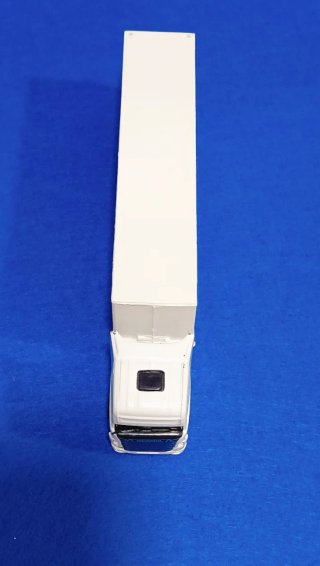 Camión Guisval Scania Primafrio 1/64
