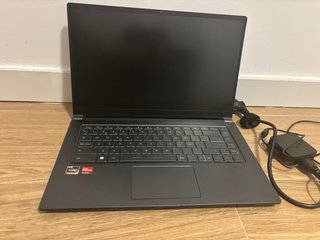 Portátil MSI Modern 15
