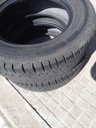 4 ruedas nuevas + carretilla y transpaleta