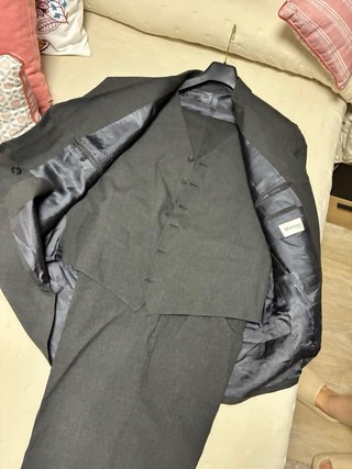 Traje de chaqueta gris oscuro hombre