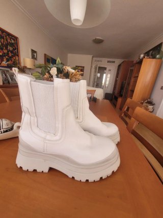 Botines Blancos Stradivarius
