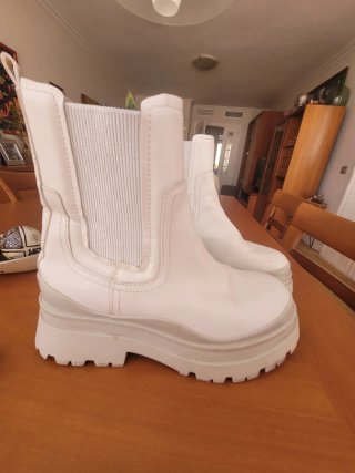 Botines Blancos Stradivarius