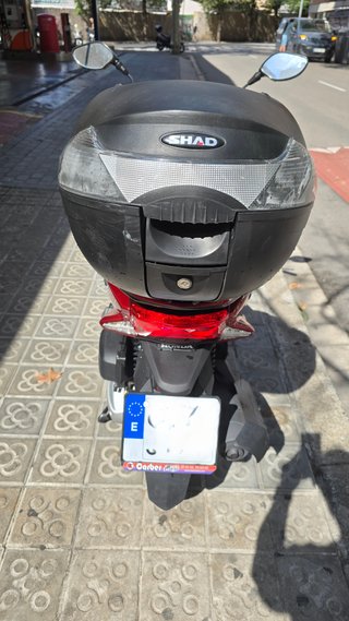 Honda PCX 125 - ¡Solo 4.000 km reales!