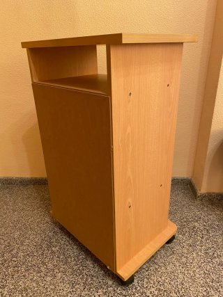 Mueble auxiliar madera y cristal
