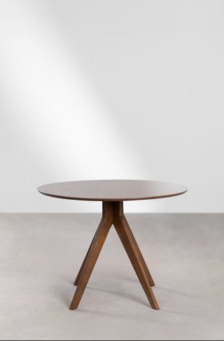 Mesa redonda de madera