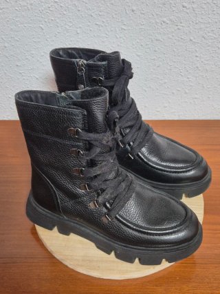 Botas Geox Talla 37 Suela Ancha Negra