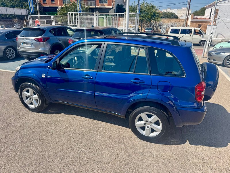 Toyota RAV4 2.0 D4-D Executive 2005, foto 12