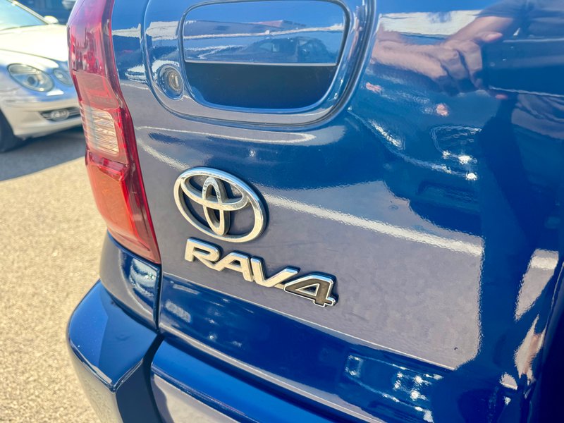 Toyota RAV4 2.0 D4-D Executive 2005, foto 14