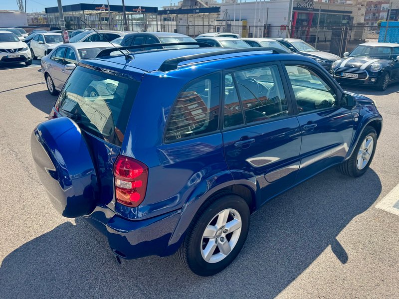 Toyota RAV4 2.0 D4-D Executive 2005, foto 16