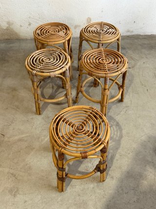 Set de 5 Taburetes de Ratán