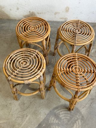 Set de 5 Taburetes de Ratán