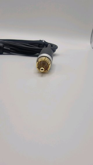 Cable Amazon Basics 3.5mm a 2 RCA
