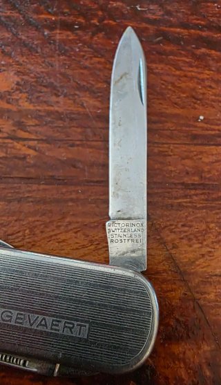 Victorinox victoria