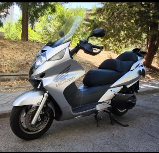 Honda Silver Wing 600 ABS