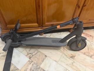 Patinete Eléctrico Xiaomi Mi Electric Scooter