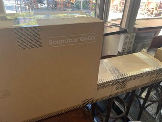 Barra de Sonido Samsung con Subwoofer q600c Dolby