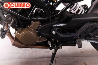 HUSQVARNA SVARTPILEN 125
