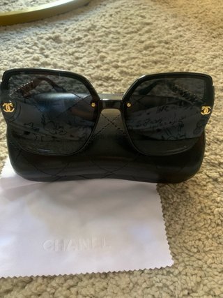 Gafas de sol Chanel negras