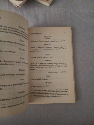 La casa de Bernarda Alba (Spanish Edition)