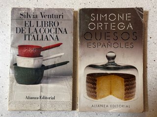 2 libros gastronómicos de bolsillo