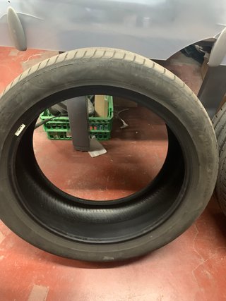Neumáticos Pirelli 285/40ZR21