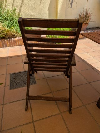 Mesa de Exterior de Madera con 4 Sillas + cojines