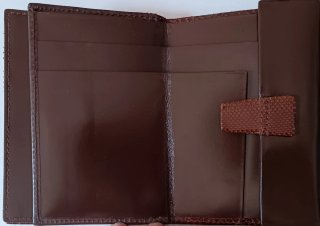 Cartera de piel para mujer